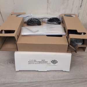 Harley-Davidson Premium Stereo Helmet Headset 77147-98A OEM NEW Open Box